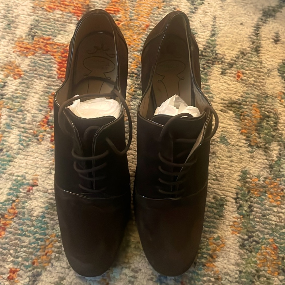 Circa Joan & David Chocolate Oxfords Heels Sz 11
